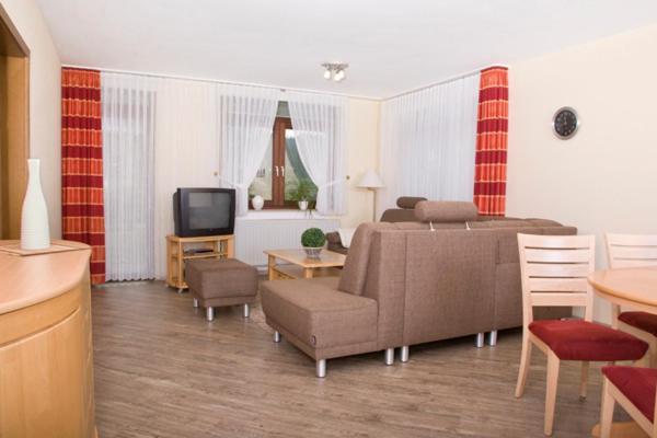 Haus Alexandra Inkl Meinecard Plus Willingen  Ruang foto